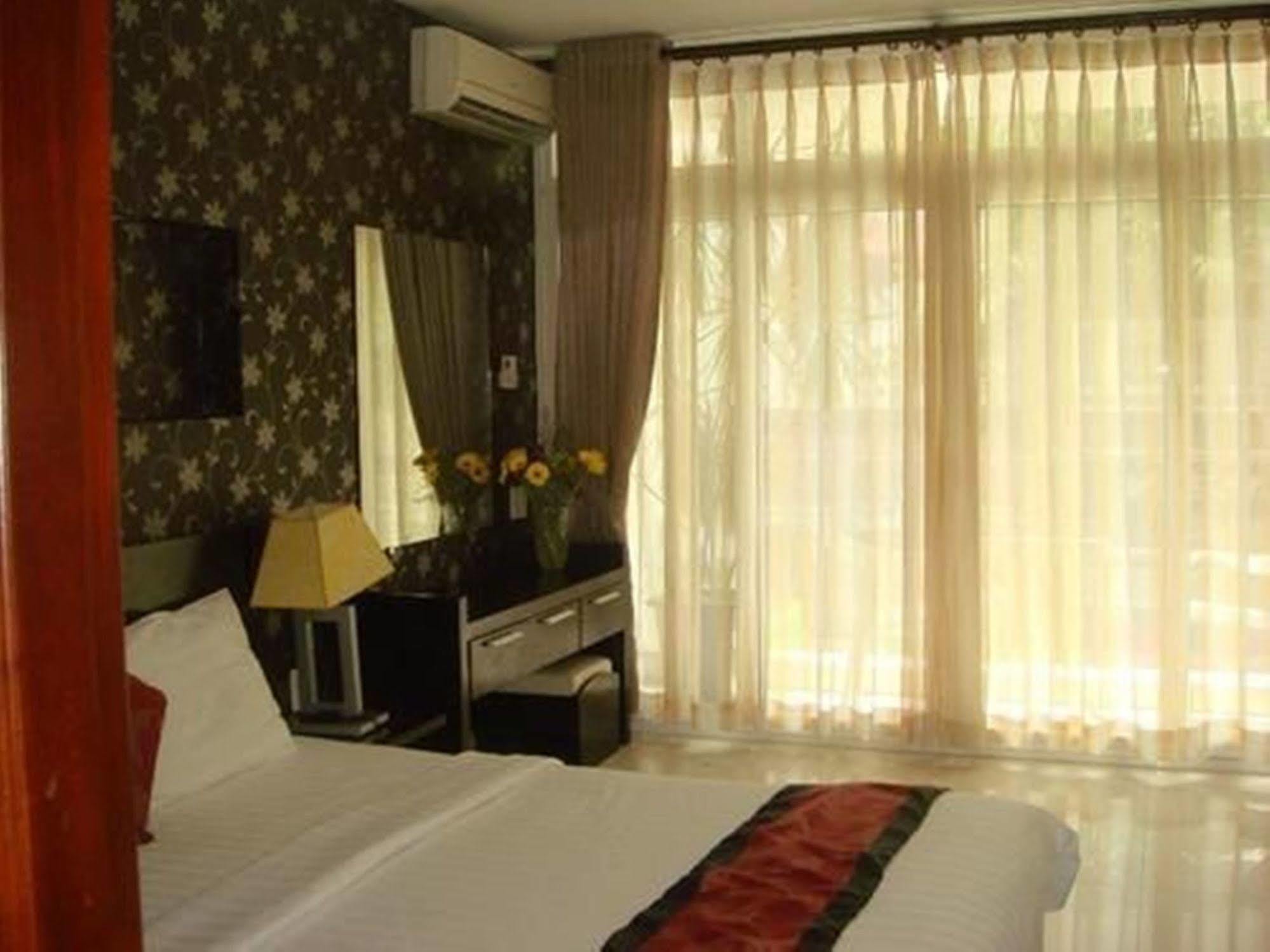 Trung Son * Ho Chi Minh City